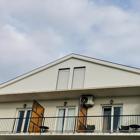 Guesthouse โปดาซา ภายนอก รูปภาพ