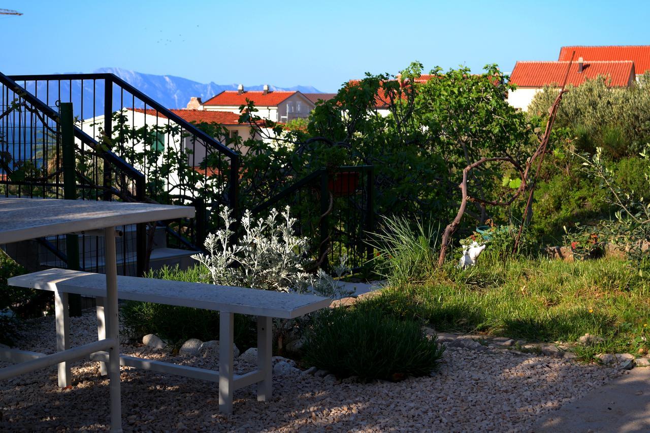 Guesthouse โปดาซา ภายนอก รูปภาพ